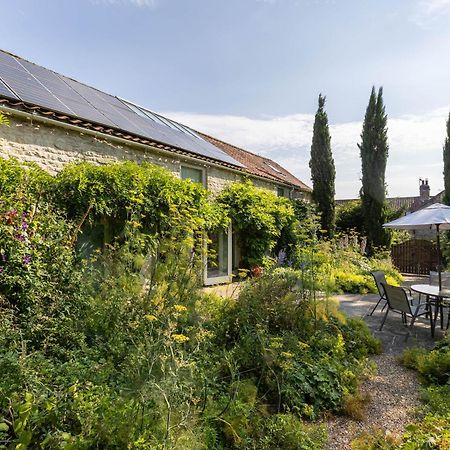 Noelle'S Cottages, The Barn Pickering Exteriör bild
