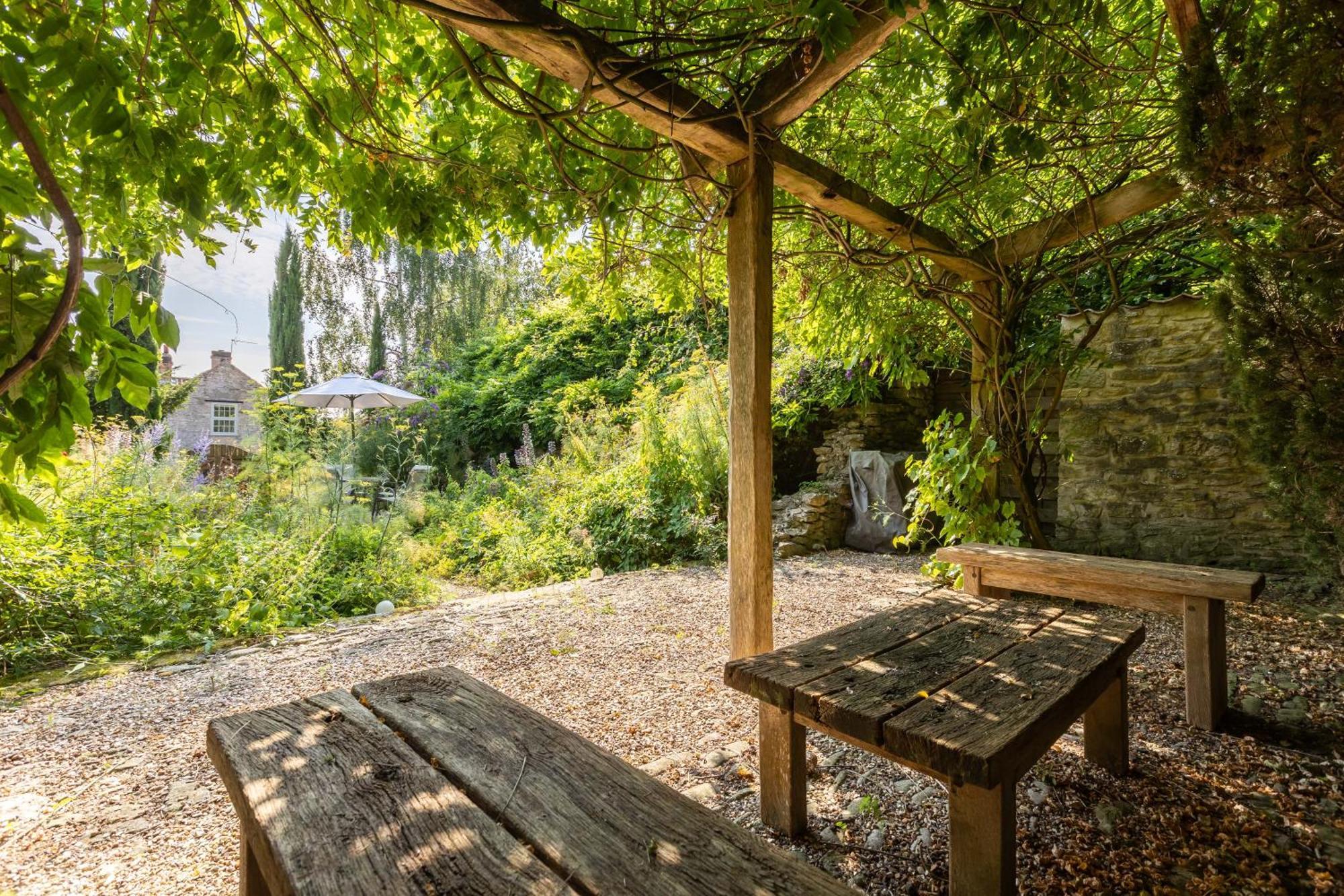 Noelle'S Cottages, The Barn Pickering Exteriör bild